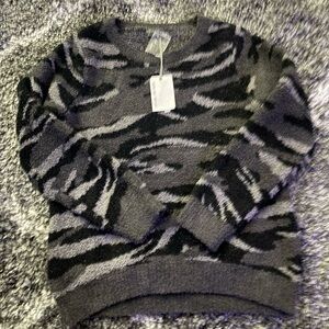 Barefoot Dreams pullover sweater